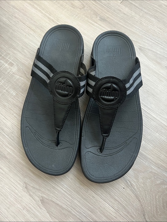 Fitflop Shoes - FitFlop Women's Walkstar Toe-Post Sandals Sz 9 summer vacation walking  beach
